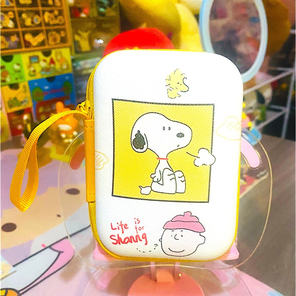Snoopy cable case